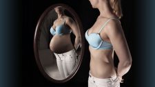 Pseudociesis (embarazo psicológico): qué es y síntomas
